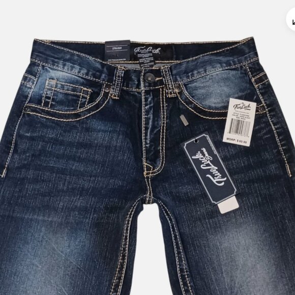 True Luck Men`s Straight Jeans Size 30x32 Embroidered Medium Wash Denim Blue - Picture 3 of 9